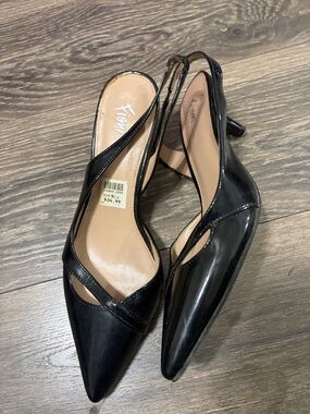 Xhilaration Black Patent Pointed Toe Slingback Heels